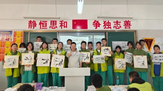 墨香润心田 国粹育新苗——银川市文联“国画进校园”活动走进银川英才学校